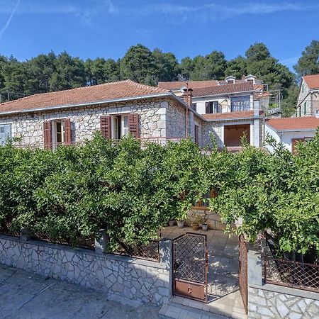 Holiday Home Leonida 耶尔萨 外观 照片