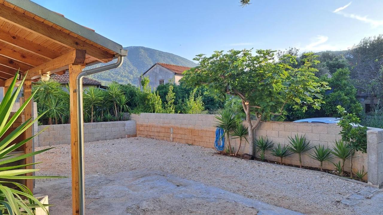 Holiday Home Leonida 耶尔萨 外观 照片