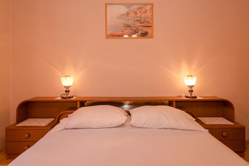 Holiday Home Leonida 耶尔萨 外观 照片