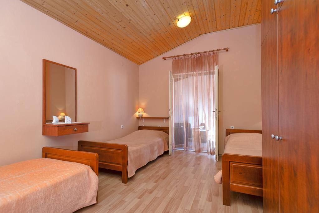 Holiday Home Leonida 耶尔萨 外观 照片