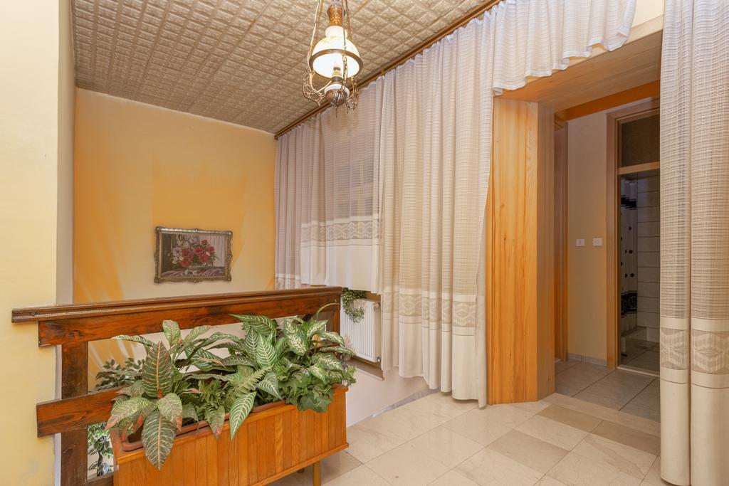 Holiday Home Leonida 耶尔萨 外观 照片